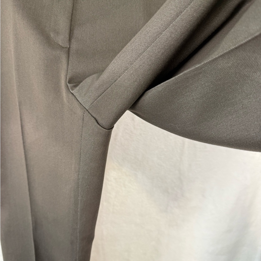 T Tahari Dark Brown Two-Piece Belted Blazer Suit - Picture 16 of 16